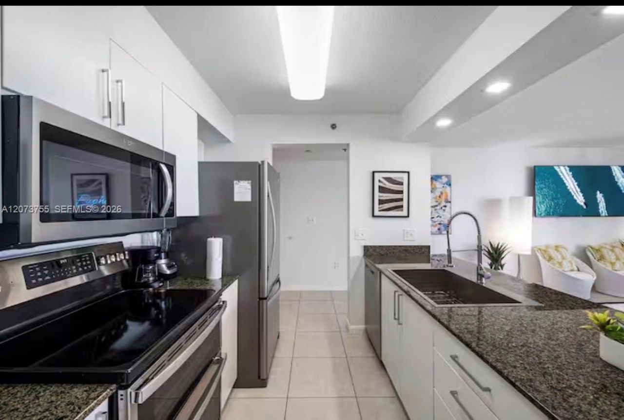 1200 Brickell Bay Dr, Unit 4101, Miami, FL 33131 Photo