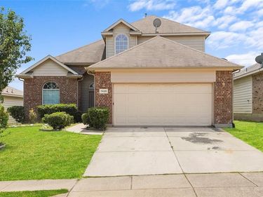 7420 Alverstone Drive , Fort Worth, TX 76120