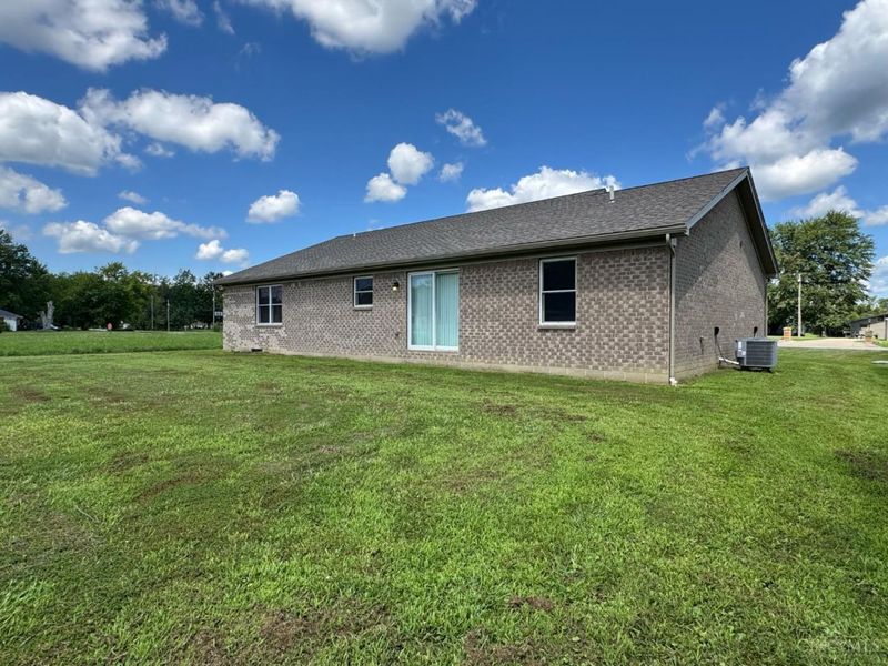 452 Kleist Drive, Perry Township, OH 45118 Photo 4