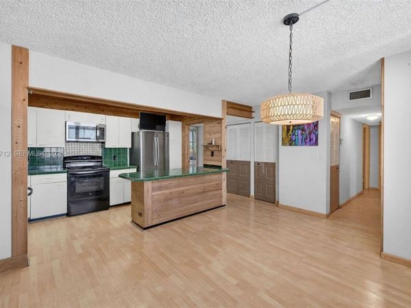 3350 NE 192nd St , Unit 5H-B, Aventura, FL 33180
