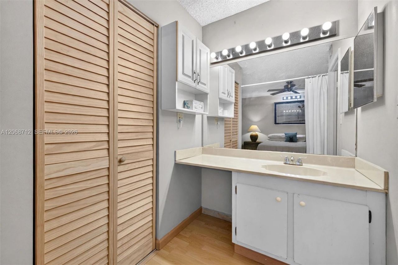 3350 NE 192nd St, Unit 5H-B, Aventura, FL 33180 Photo