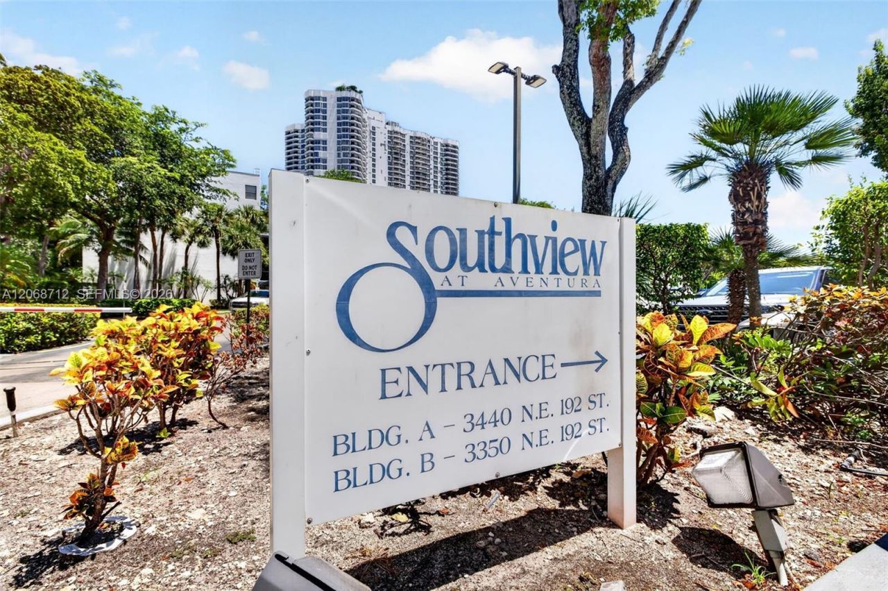 3350 NE 192nd St, Unit 5H-B, Aventura, FL 33180 Photo
