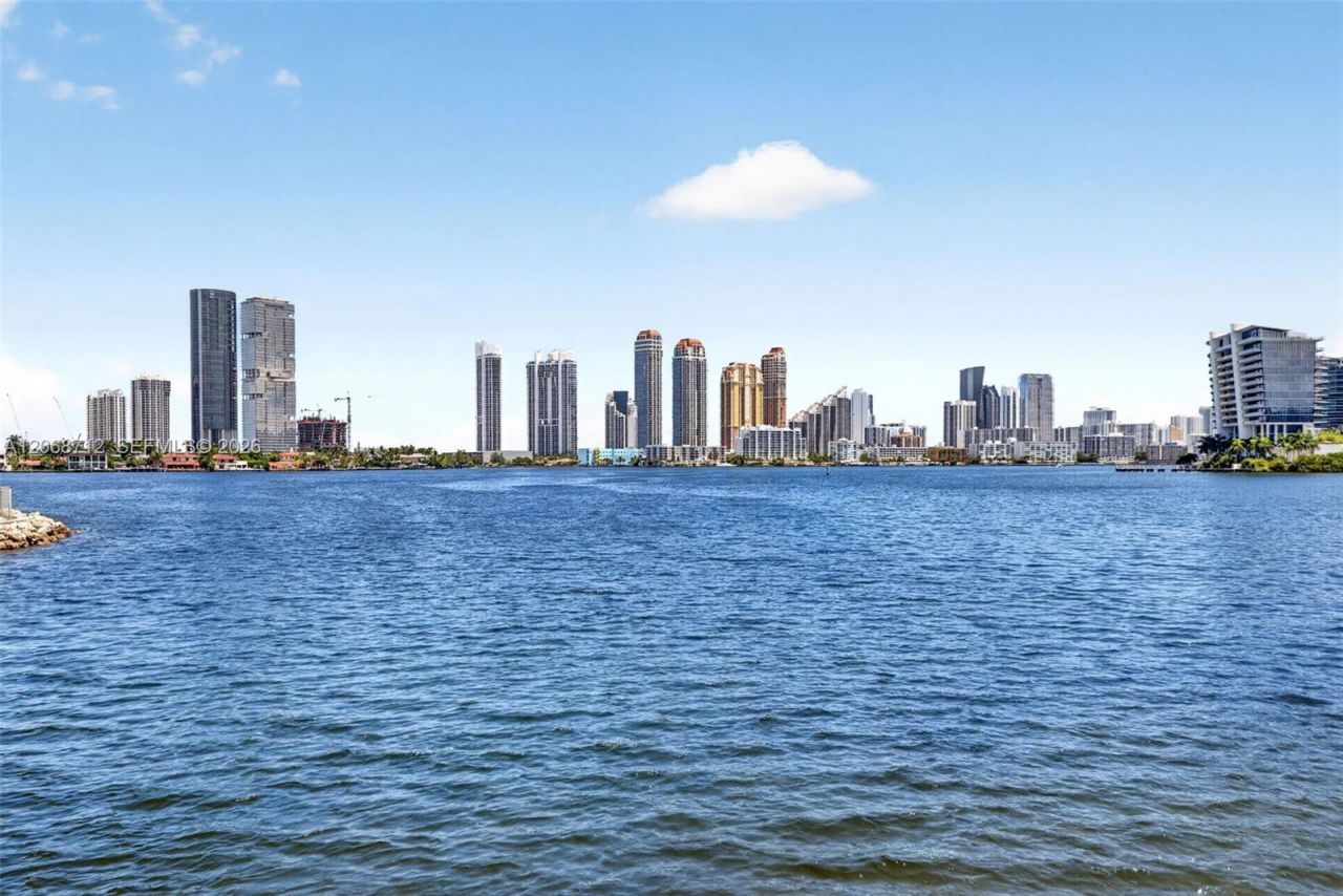 3350 NE 192nd St, Unit 5H-B, Aventura, FL 33180 Photo
