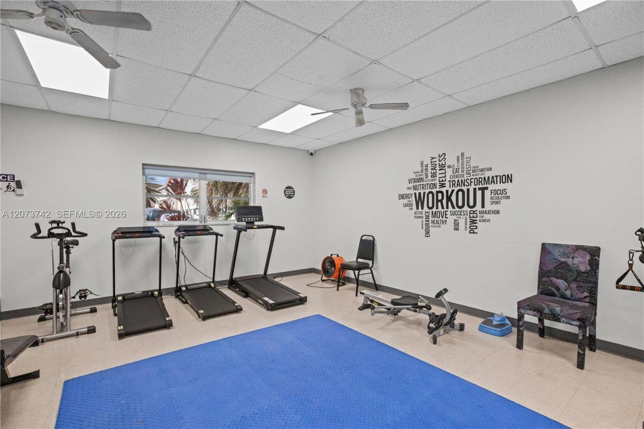 5300 Washington St , Unit E209, Hollywood, FL 33021 Photo