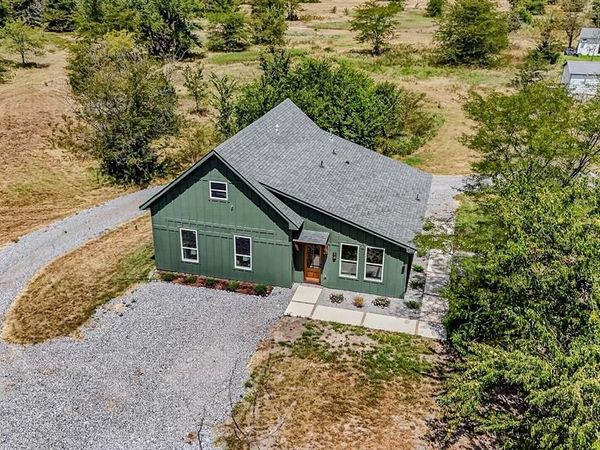 1530 County Road 3925, Wolfe City, TX 75449