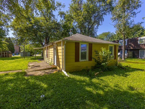 124 S Jackson Boulevard , Chesterton, IN 46304