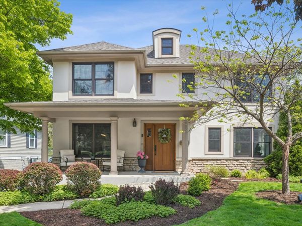 457 Taylor Avenue , Glen Ellyn, IL 60137