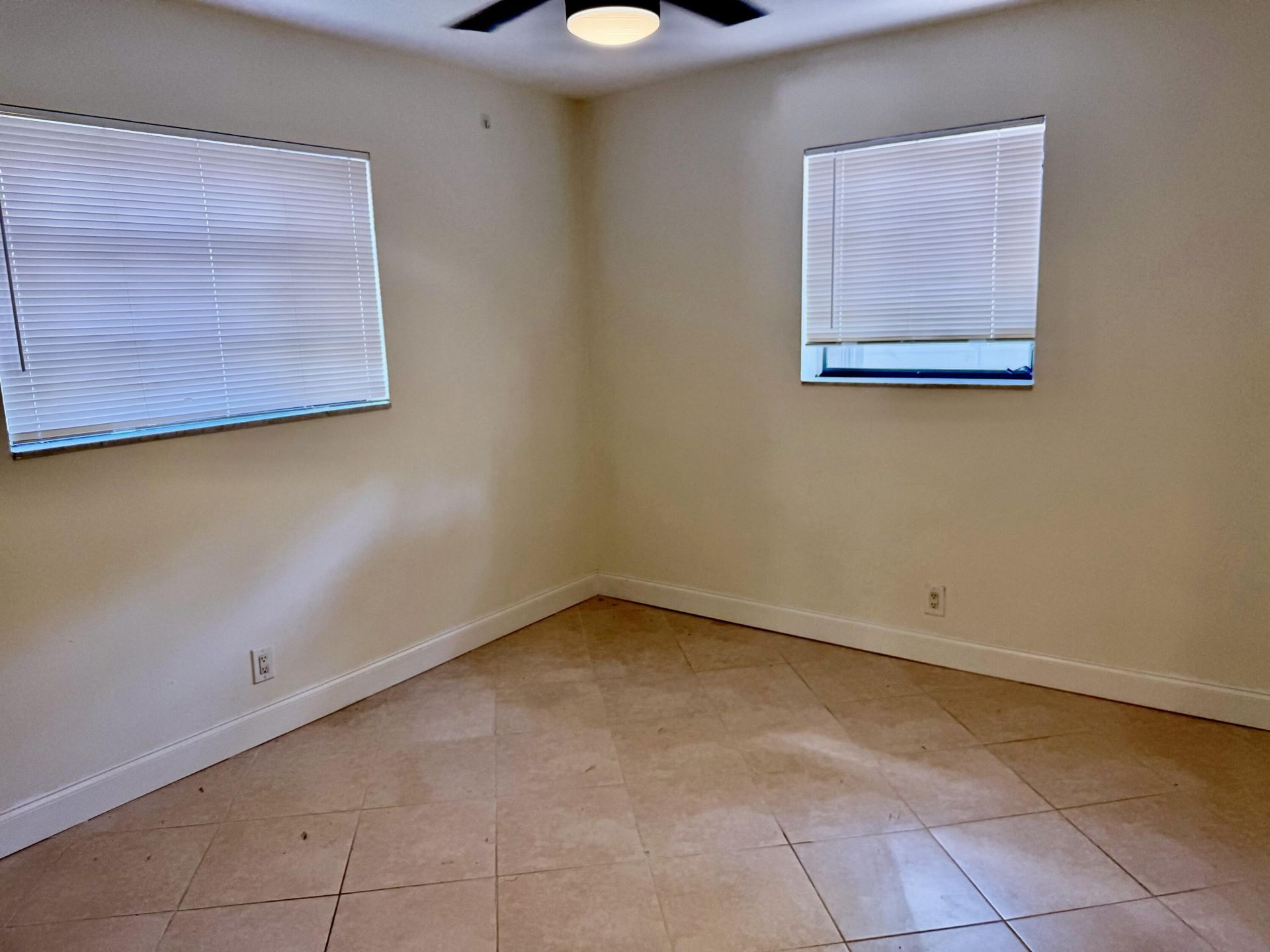 924 Johnson Street, Hollywood, FL 33019 Photo