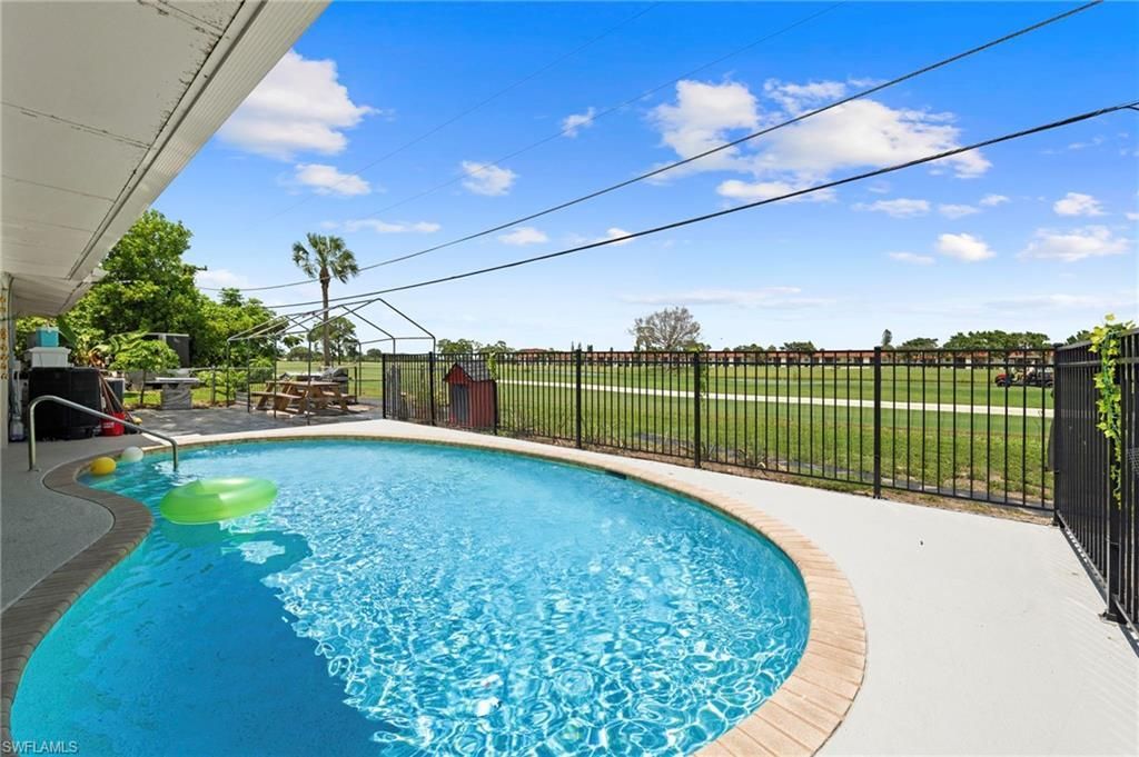 4109 29th Pl Sw, Naples, FL 34116 Photo