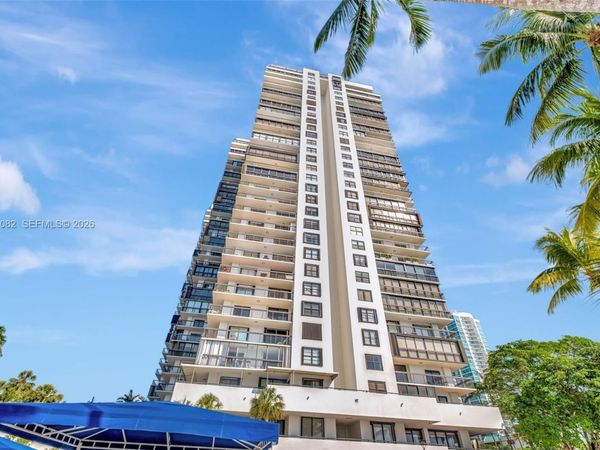 2333 Brickell Ave , Unit 2814, Miami, FL 33129