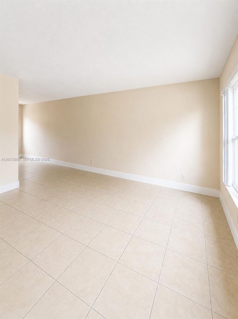 4601 NW 9th Dr , Unit 4601, Plantation, FL 33317 Photo