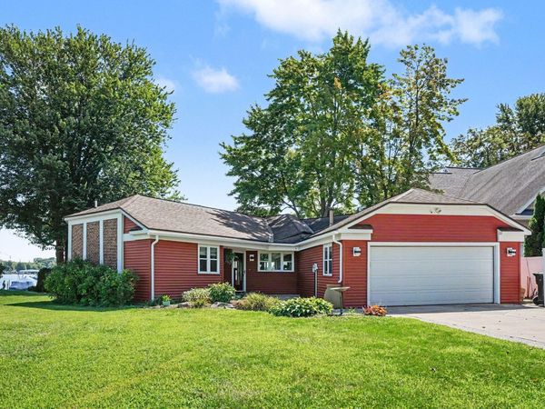 12514 Park Drive, Wayland, MI 49348