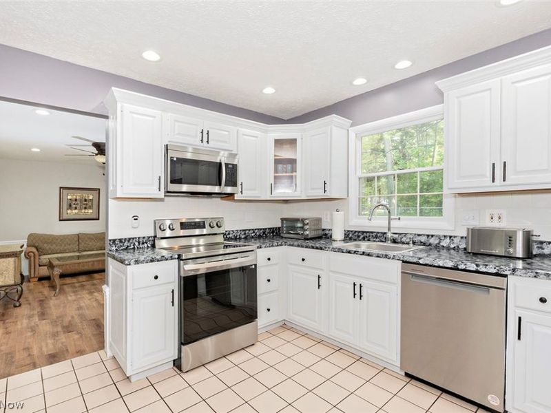 32705 Arthur Road, Solon, OH 44139 Photo 16