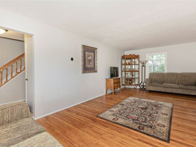 32705 Arthur Road, Solon, OH 44139 Photo 7