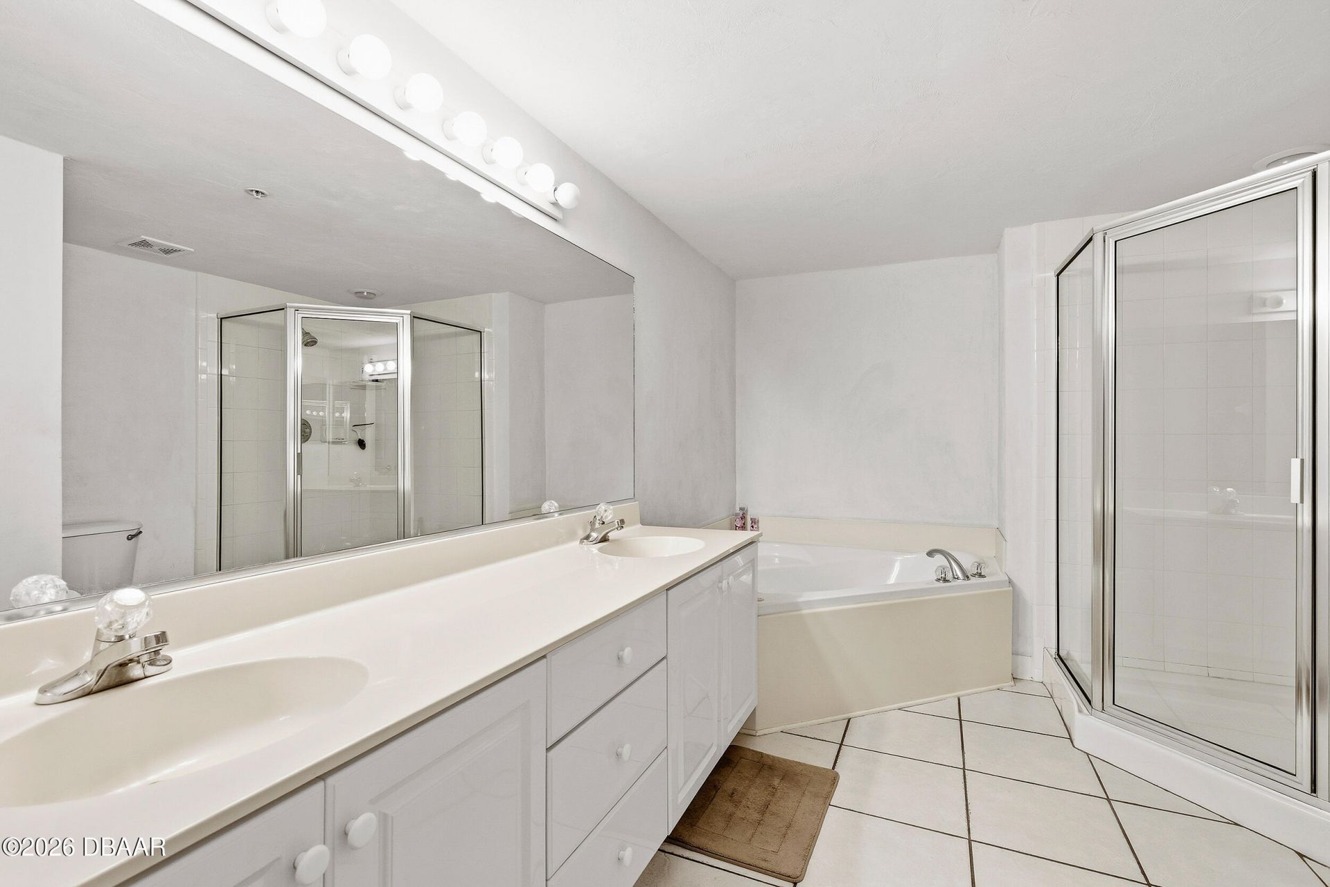 426 Bouchelle Drive, Unit 301, New Smyrna Beach, FL 32169 Photo