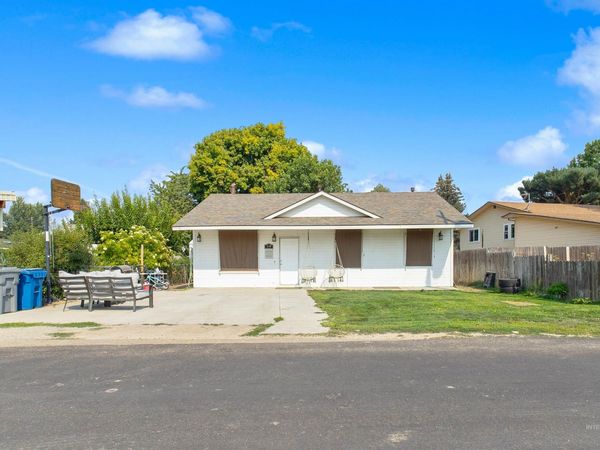 360 N Center St, Star, ID 83669