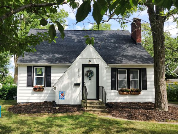 2815 Whittier Drive, Kalamazoo, MI 49001