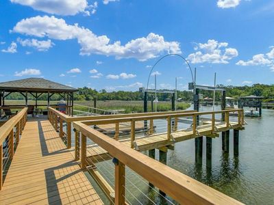 8704 Middleton Point Lane, Edisto Island, SC 29438