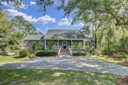 8704 Middleton Point Lane photo 4