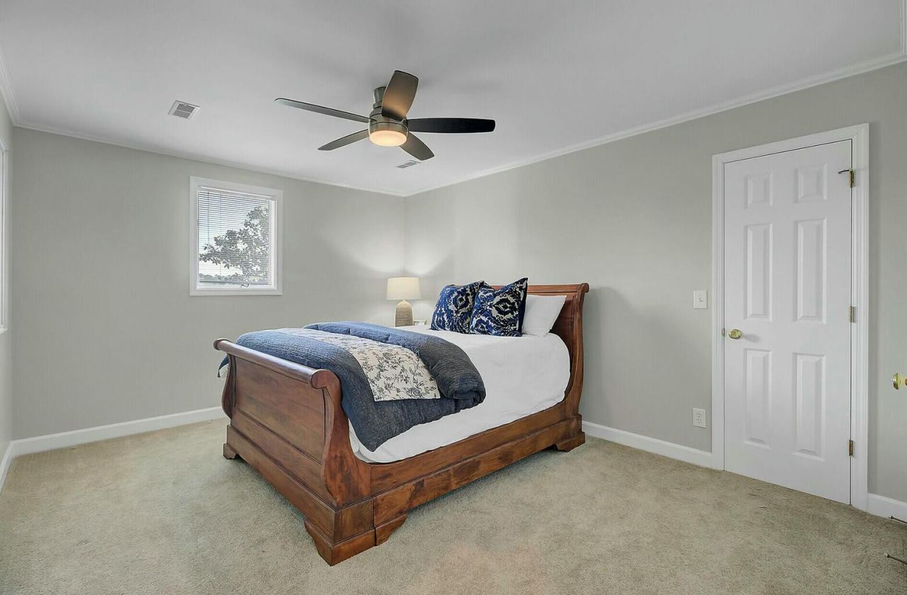 8704 Middleton Point Lane Photo 42