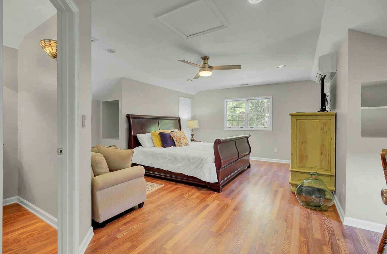 8704 Middleton Point Lane Photo 49