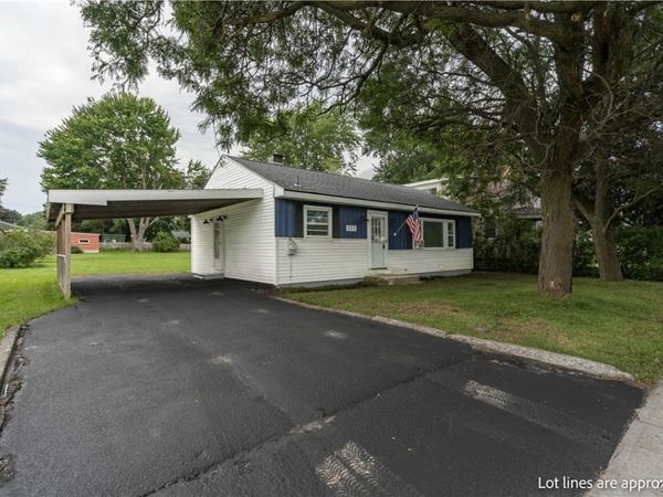 207 Eastern Boulevard , Watertown, NY 13601