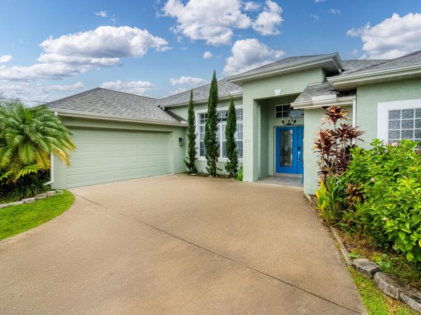 6715 NW PINSON Court, Port St. Lucie, FL 34983