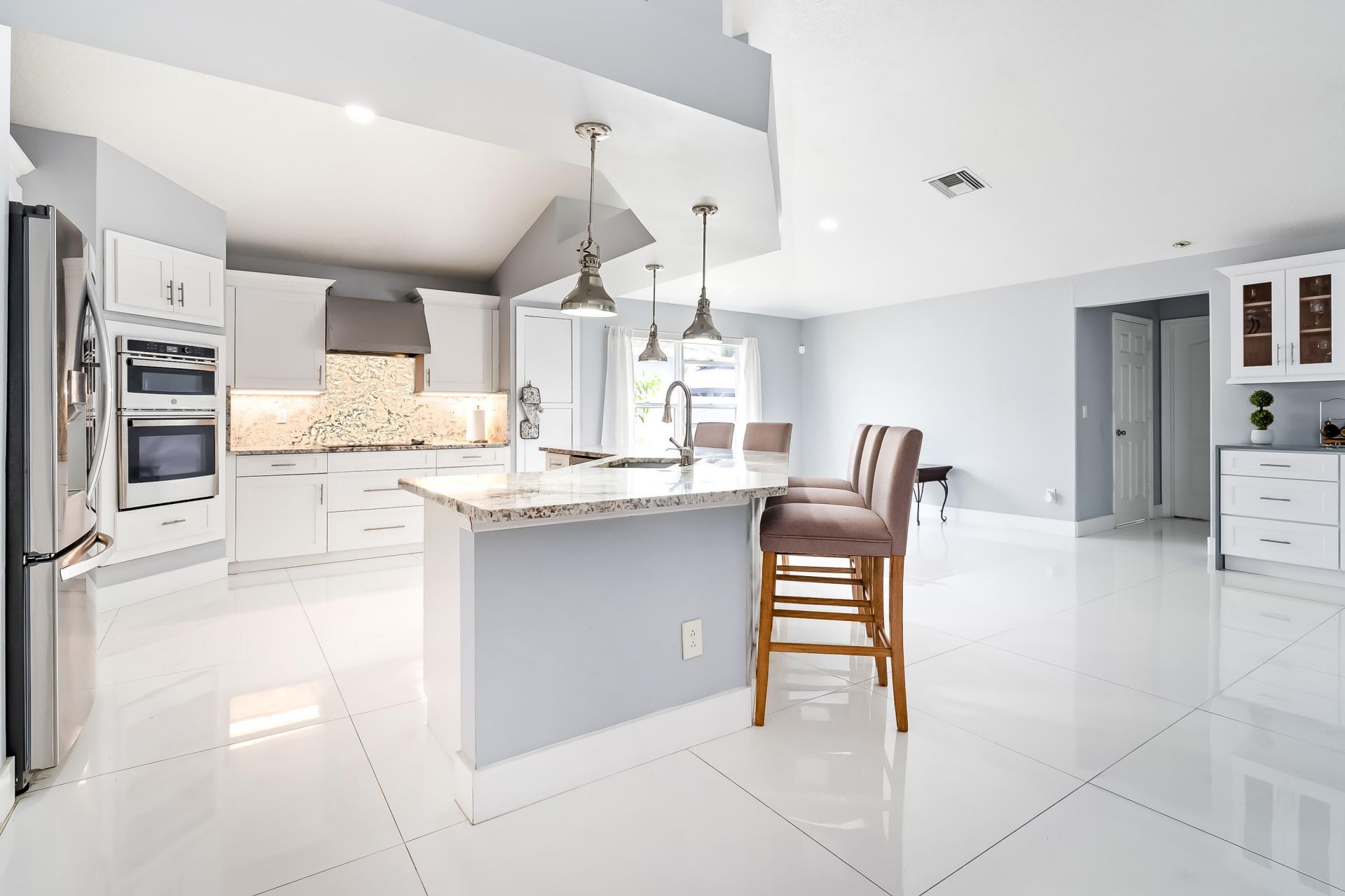 6715 NW Pinson Court, Port Saint Lucie, FL 34983 Photo