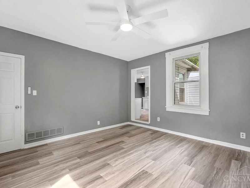 153 Meridian Street, Cincinnati, OH 45233 Photo 5