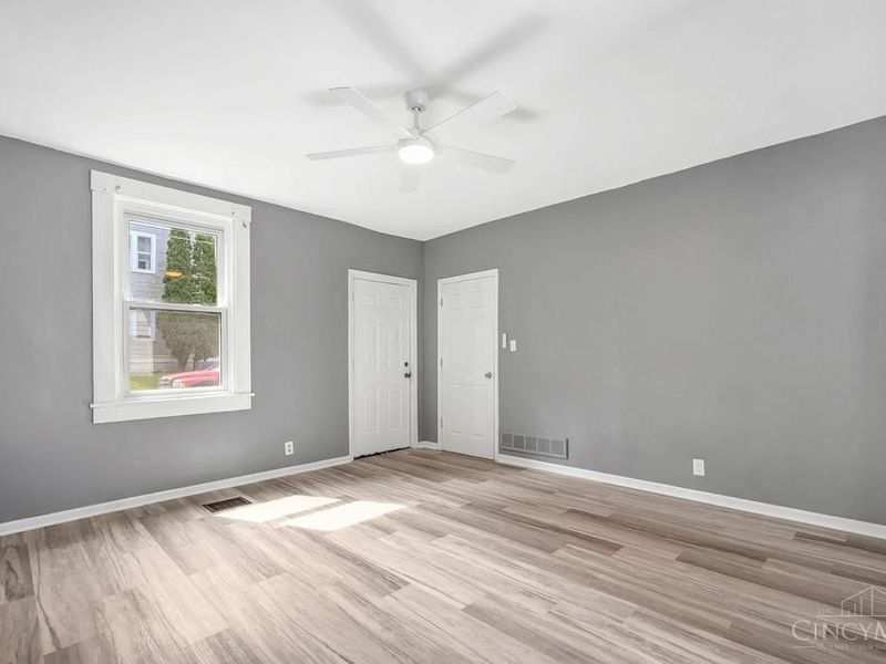 153 Meridian Street, Cincinnati, OH 45233 Photo 6