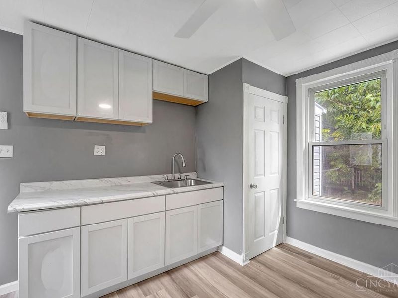153 Meridian Street, Cincinnati, OH 45233 Photo 9