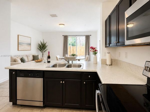 142 SE 28th Ter, Unit 6, Homestead, FL 33033
