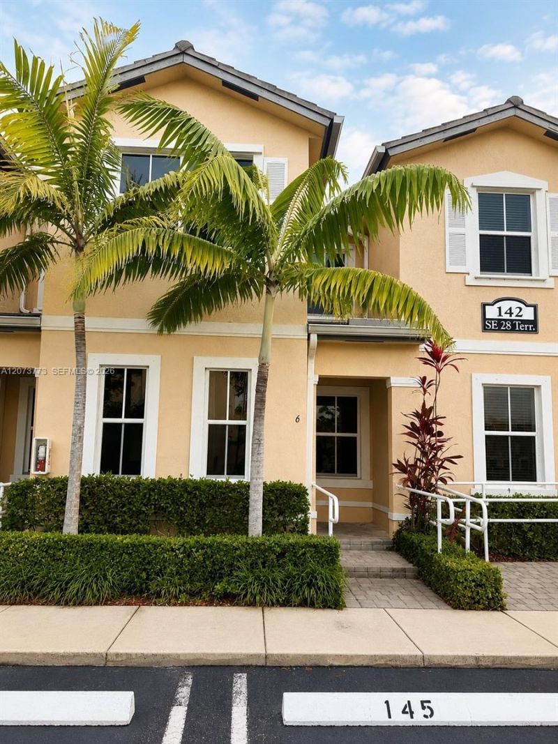 142 SE 28th Ter, Unit 6, Homestead, FL 33033 Photo