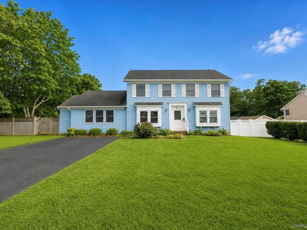 36 George Street , Sayville, NY 11782