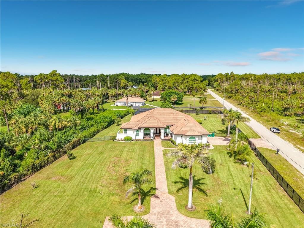 90 22nd Ave Nw, Naples, FL 34120 Photo