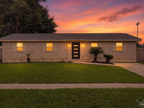 177 Overlook Dr, Pensacola, FL 32503
