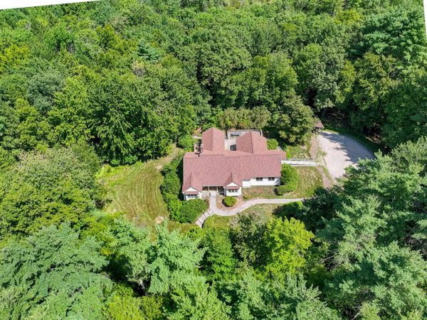 23 Arrowwood Road, New Boston, NH 03070