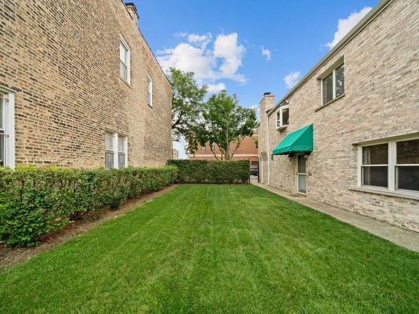 614 W 37th Street , Chicago, IL 60609