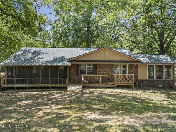 177 Dempsey Drive, Byhalia, MS 38611
