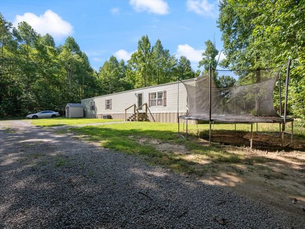 84 Laurel Ln, Bradyville, TN 37026