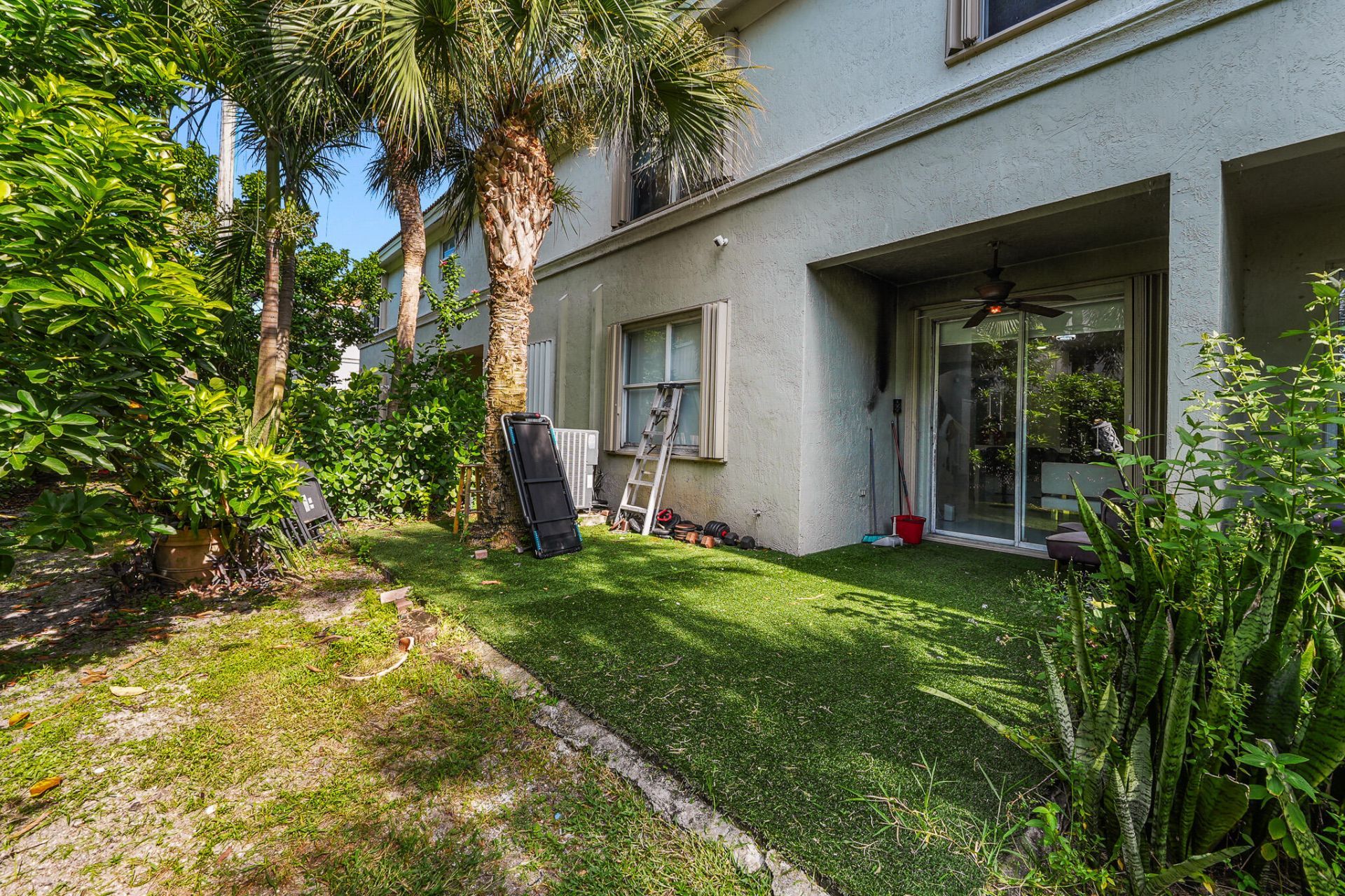 6119 Seminole Gardens Circle, Riviera Beach, FL 33418 Photo