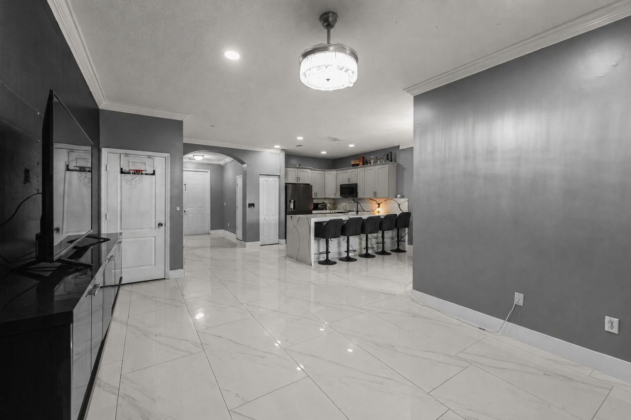 6119 Seminole Gardens Circle, Riviera Beach, FL 33418 Photo