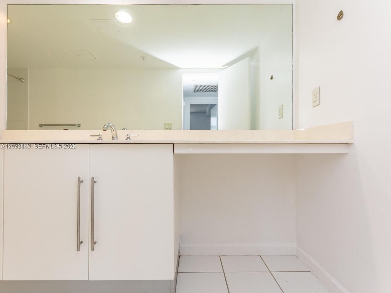 3000 S Ocean Dr, Unit 922, Hollywood, FL 33019 Photo