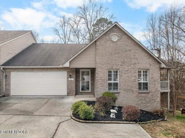 921 Mercer Drive, Maryville, TN 37801