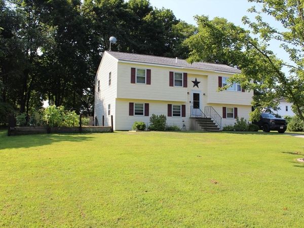 5 Howard George Ct, Salisbury, MA 01952