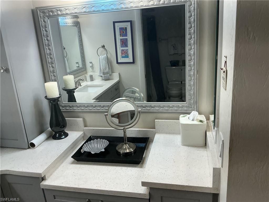 5730 Trailwinds Dr, Unit 411, Fort Myers, FL 33907 Photo