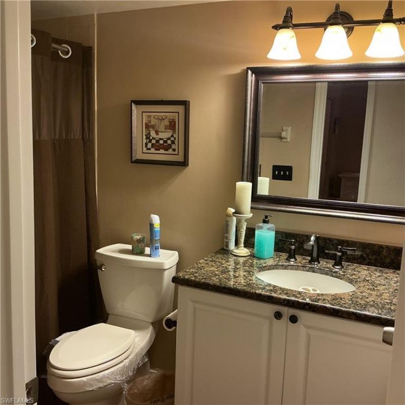 5730 Trailwinds Dr, Unit 411, Fort Myers, FL 33907 Photo