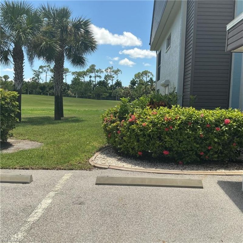 5730 Trailwinds Dr, Unit 411, Fort Myers, FL 33907 Photo