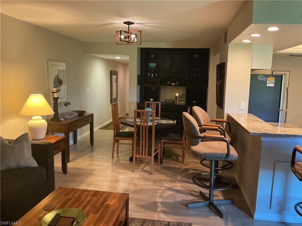 5730 Trailwinds Dr, Unit 411, Fort Myers, FL 33907 Photo