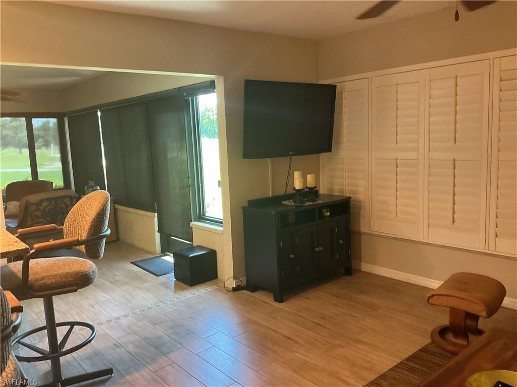 5730 Trailwinds Dr, Unit 411, Fort Myers, FL 33907 Photo